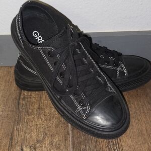 GRRRL Black Canvas Shoes Size 7